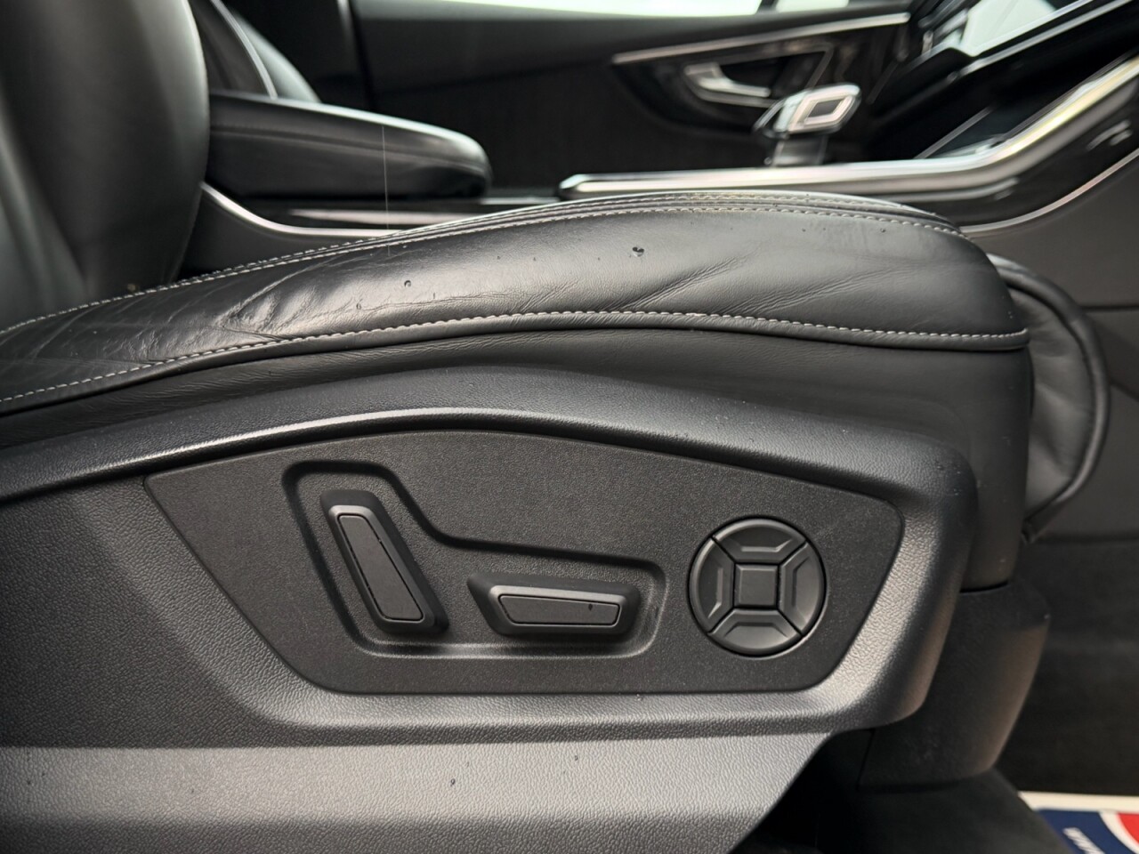 2022 AUDI Q7 Black Edition - vehicle photo 20 for sale on PureCar