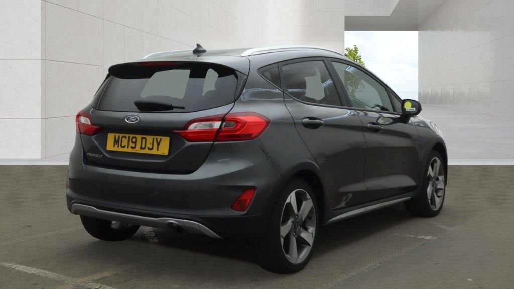 2019 Ford Fiesta — image 4