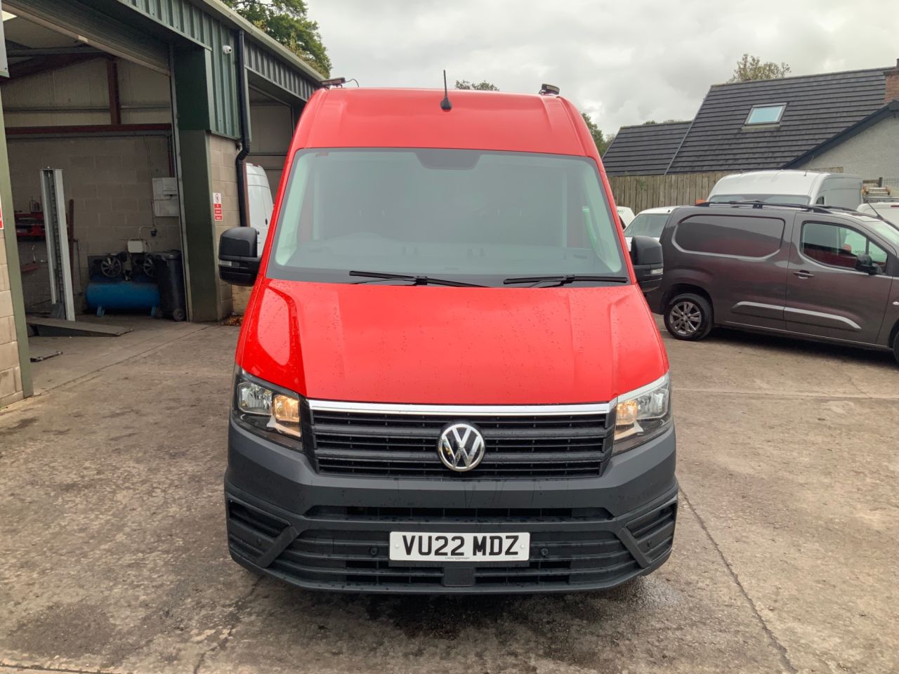 2022 VOLKSWAGEN CRAFTER 2.0 TDI CR35 Trendline Panel Van 5dr Diesel Manual RWD MWB Euro 6 (s/s) (14 - vehicle photo 4 for sale on PureCar