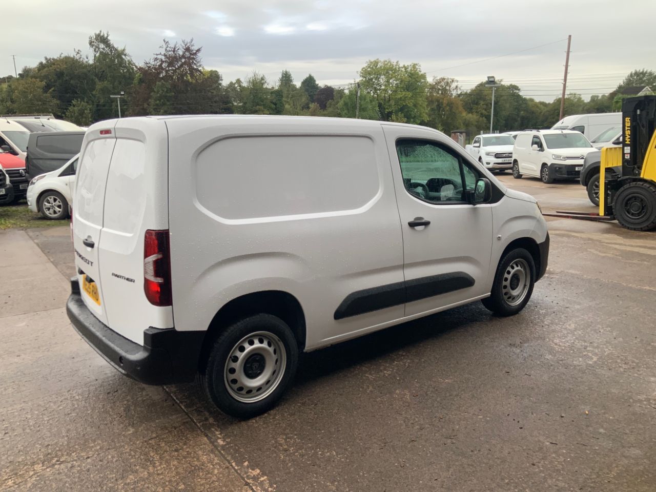 2025 PEUGEOT PARTNER 1.5 BlueHDi 1000 Professional-Plus Standard Panel Van 5dr Diesel Manual SWB - vehicle photo 3 for sale on PureCar
