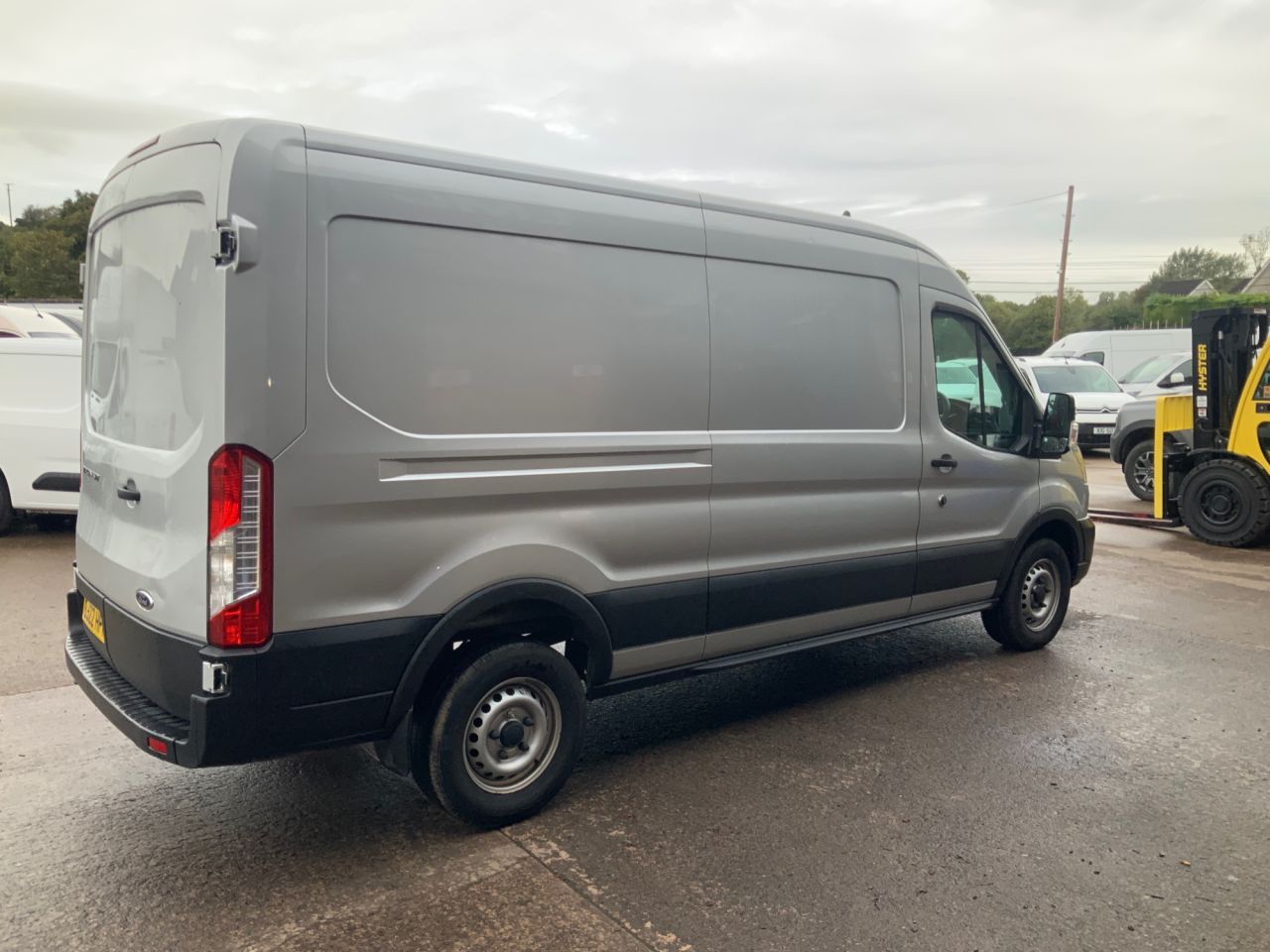 2022 FORD TRANSIT 2.0 350 EcoBlue Leader Panel Van 5dr Diesel Manual RWD L3 H2 Euro 6 (s/s) ( - vehicle photo 3 for sale on PureCar