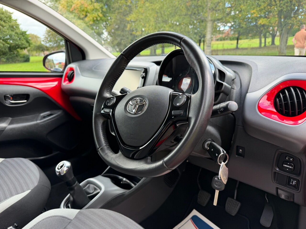 2019 TOYOTA AYGO 1.0 VVT-i x-play Hatchback 5dr Petrol Manual Euro 6 (71 ps) - vehicle photo 2 for sale on PureCar