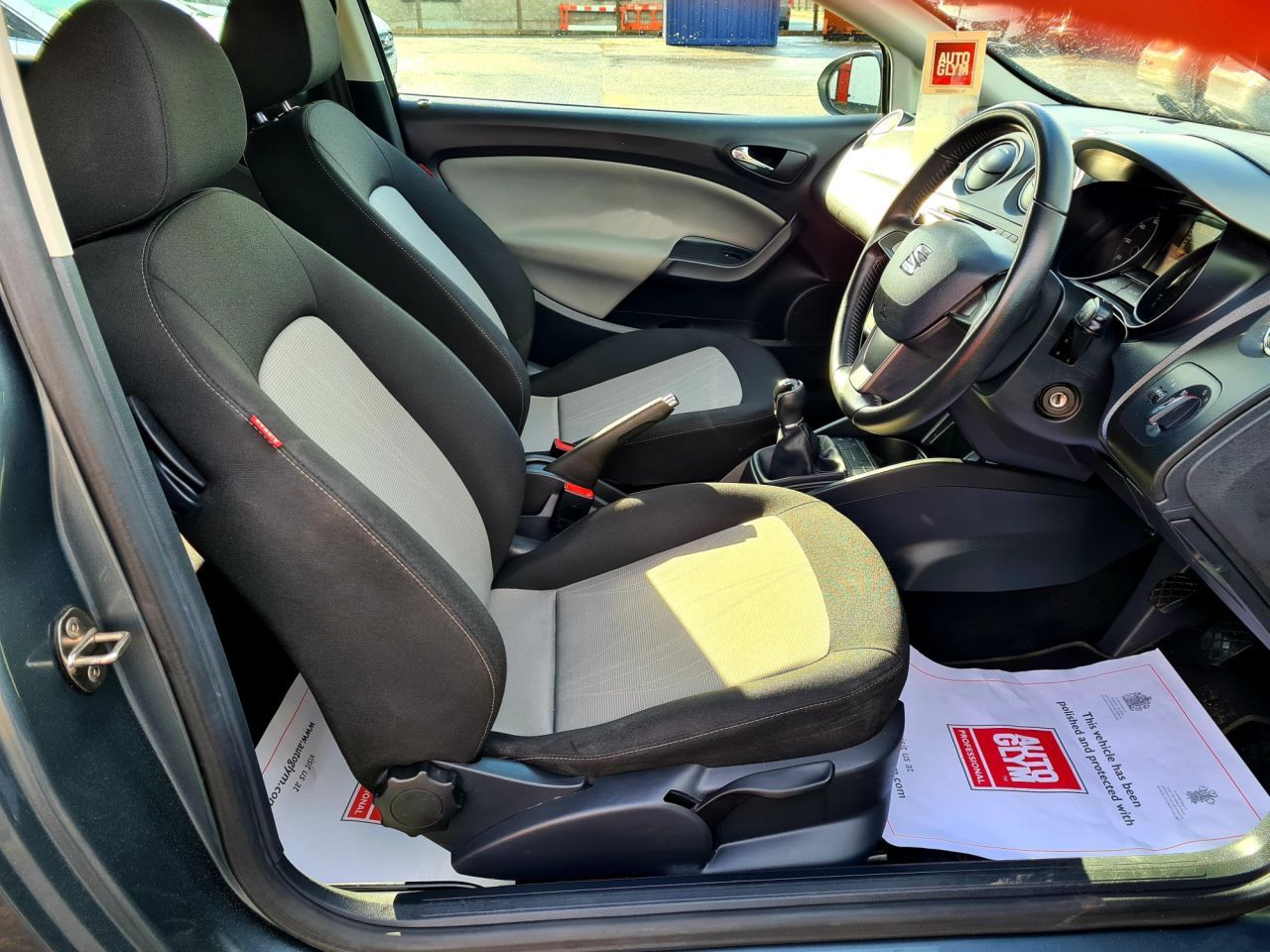 2015 SEAT IBIZA 1.4 Toca Sport Coupe 3dr Petrol Manual Euro 5 (85 ps) - vehicle photo 12 for sale on PureCar