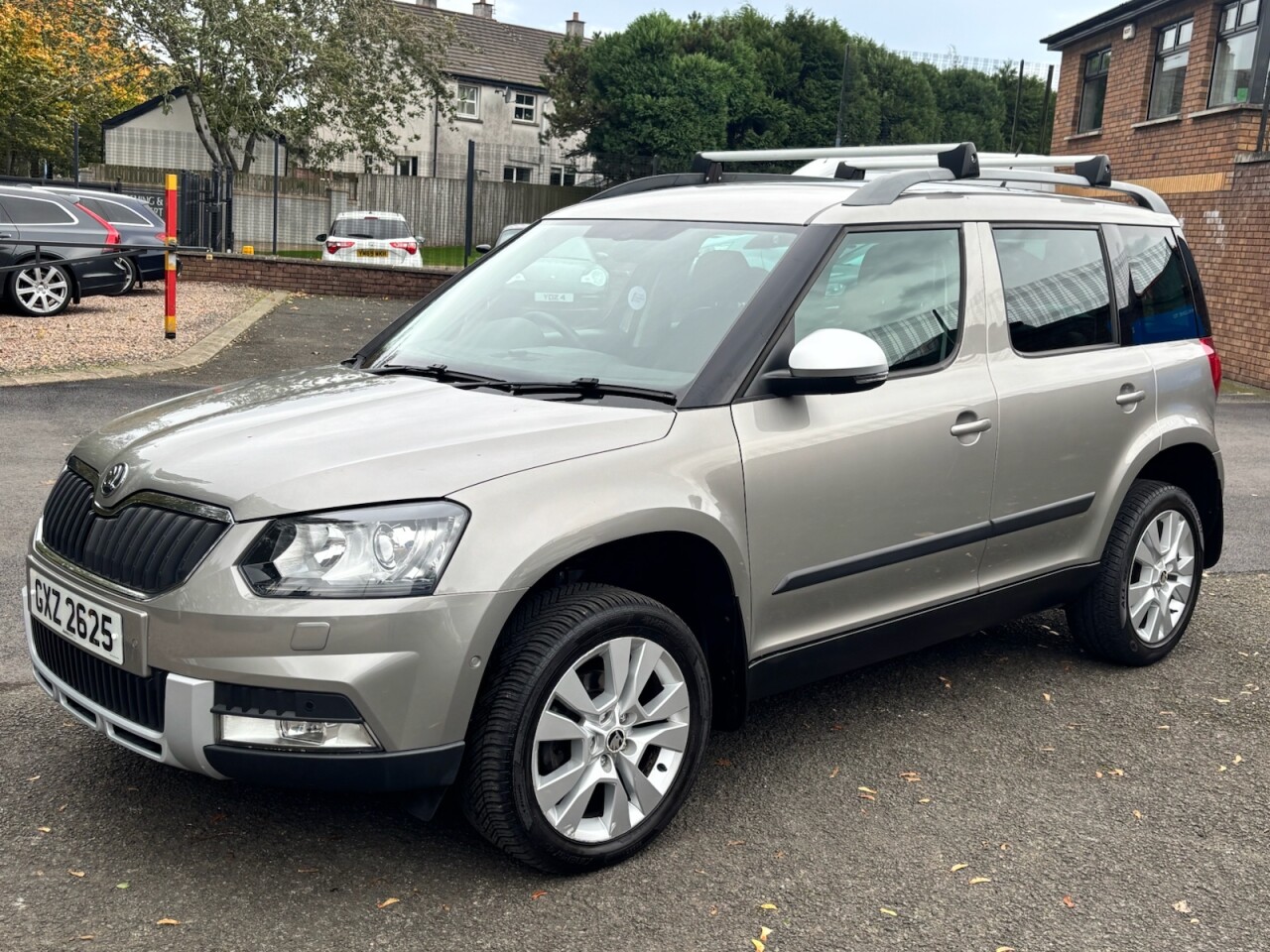 2014 SKODA YETI 2.0 TDI Elegance Outdoor 5dr Diesel Manual Euro 5 (110 ps) - vehicle photo 3 for sale on PureCar