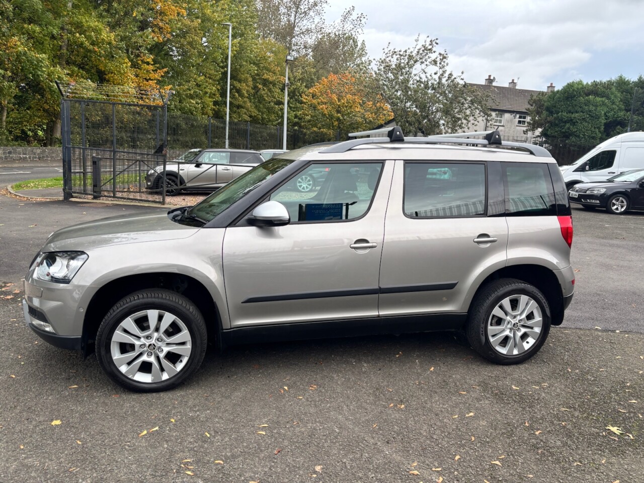 2014 SKODA YETI 2.0 TDI Elegance Outdoor 5dr Diesel Manual Euro 5 (110 ps) - vehicle photo 4 for sale on PureCar