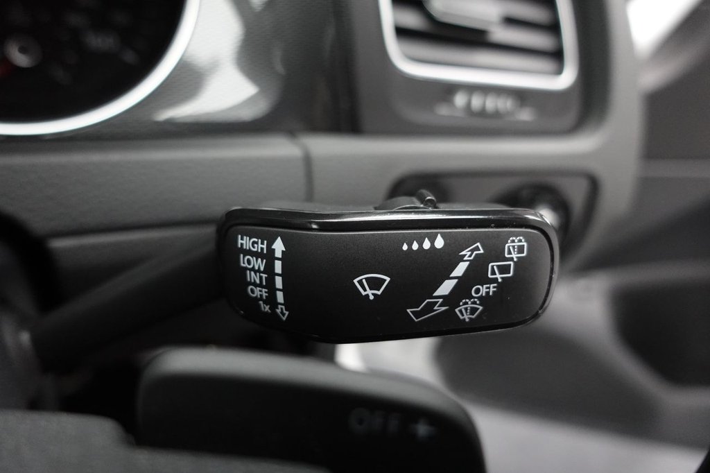 2016 Volkswagen Golf — image 22