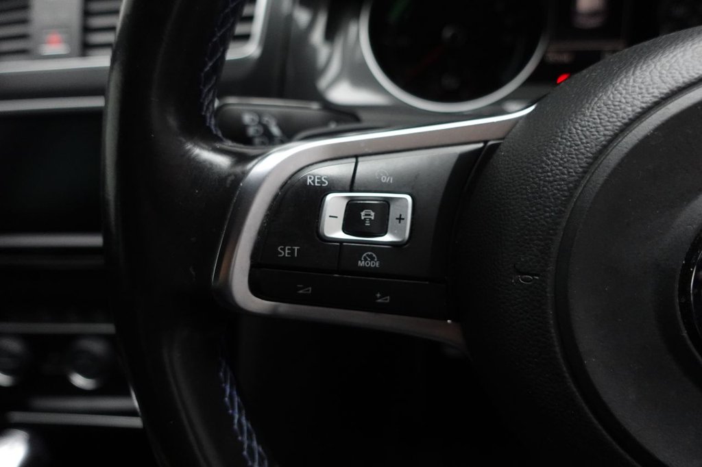 2016 Volkswagen Golf — image 19