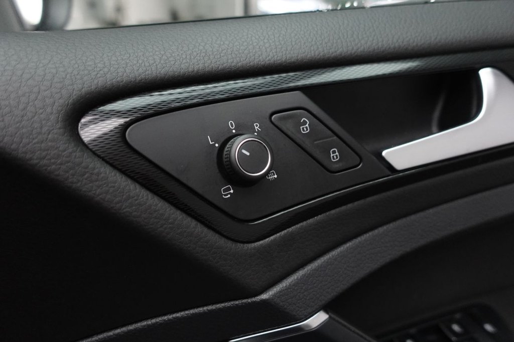 2016 Volkswagen Golf — image 29
