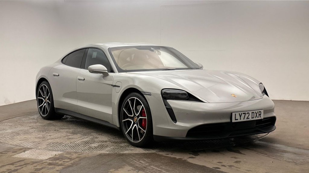 2022 PORSCHE TAYCAN