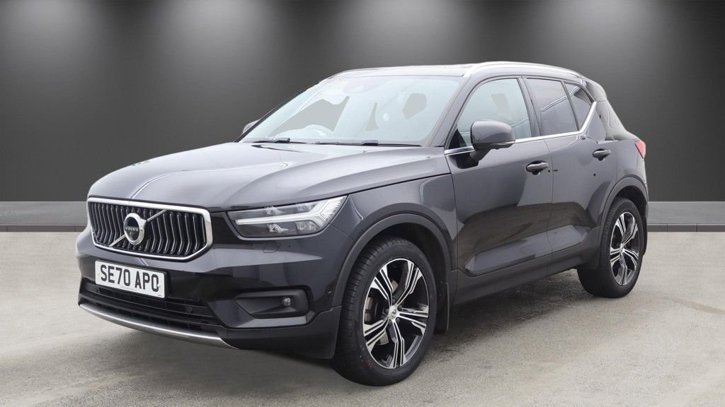 2020 Volvo XC40 — image 2