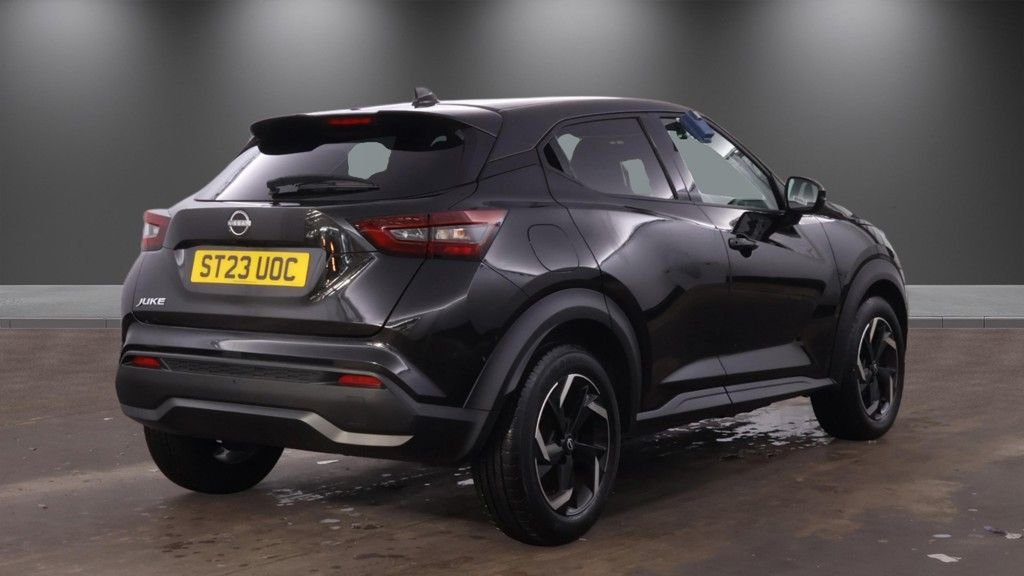 2023 Nissan Juke — image 4