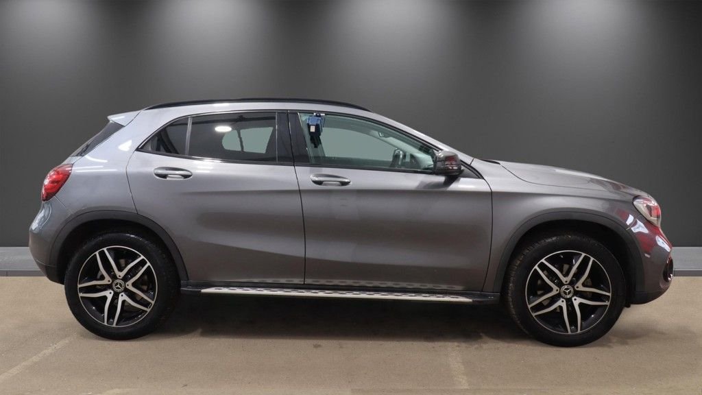 2019 Mercedes-Benz GLA — image 5
