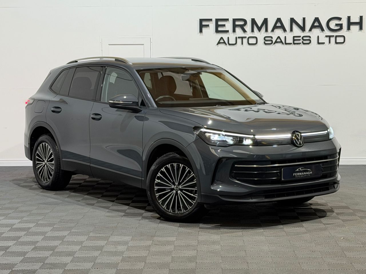 VOLKSWAGEN TIGUAN 2024