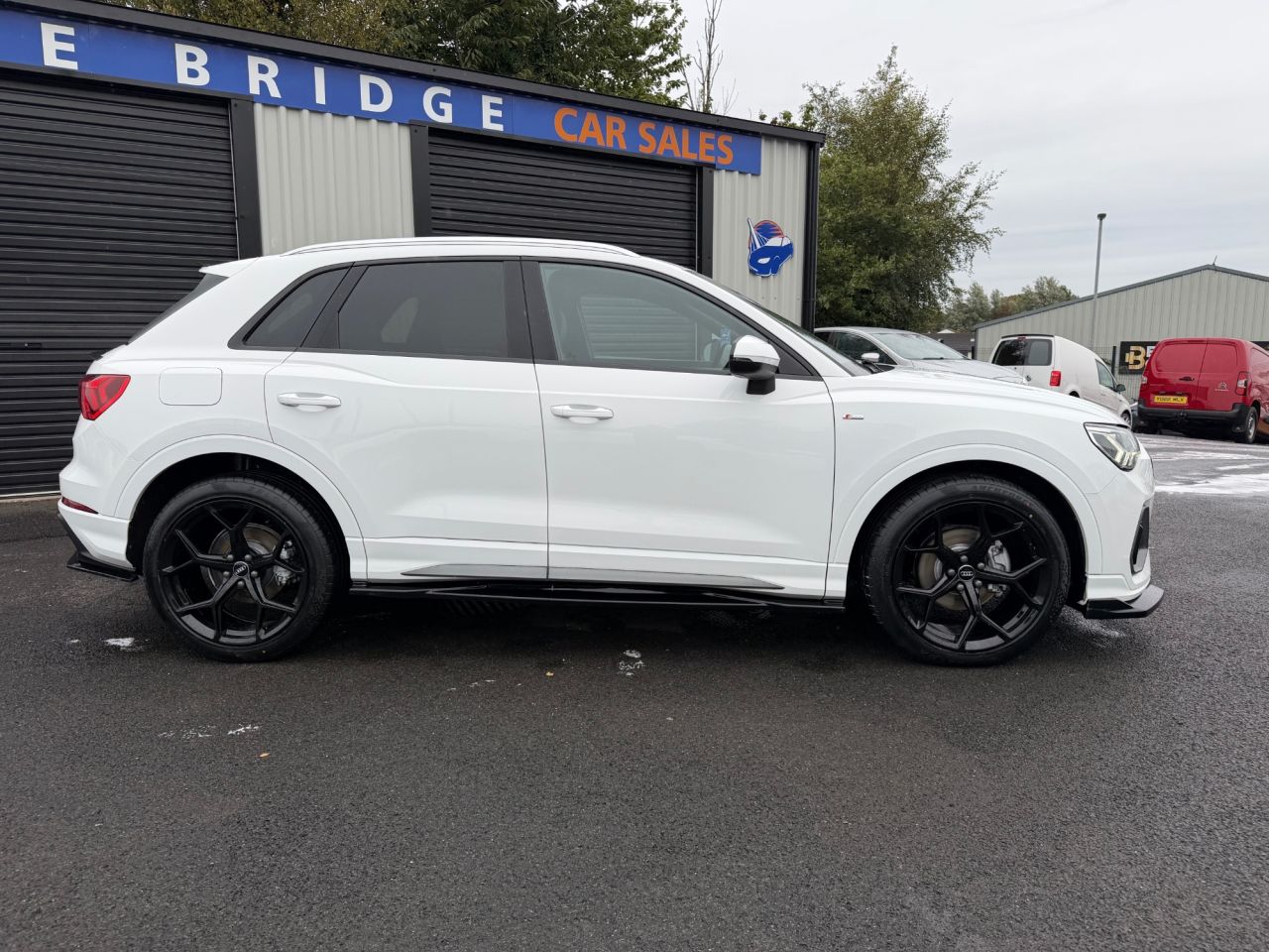 2020 AUDI Q3 S Line - vehicle photo 2 for sale on PureCar