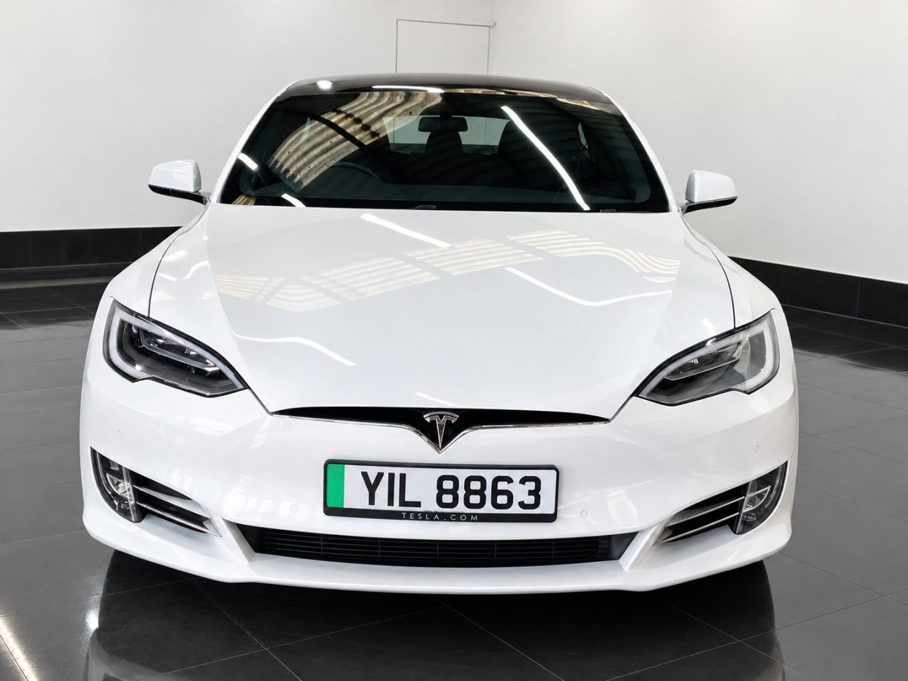 2019 TESLA MODEL S (Dual Motor) Long Range Hatchback 5dr Electric Auto 4WD (417 bhp) - vehicle photo 4 for sale on PureCar