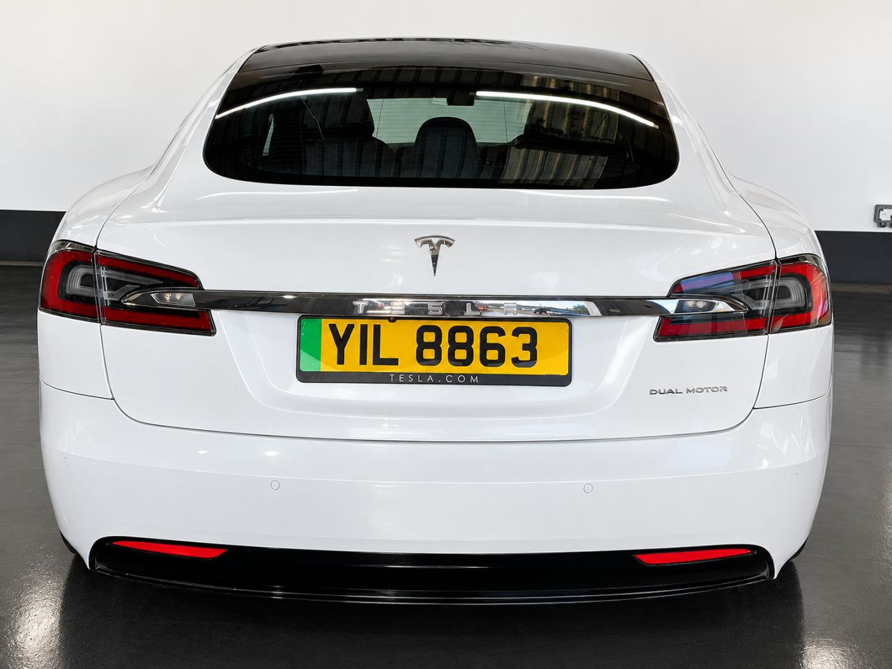 2019 TESLA MODEL S (Dual Motor) Long Range Hatchback 5dr Electric Auto 4WD (417 bhp) - vehicle photo 9 for sale on PureCar