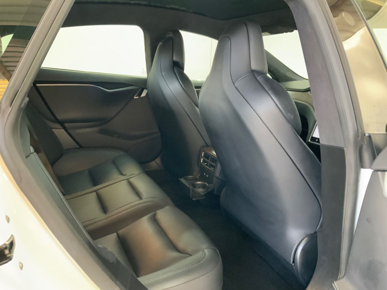 2019 TESLA MODEL S (Dual Motor) Long Range Hatchback 5dr Electric Auto 4WD (417 bhp) - vehicle photo 17 for sale on PureCar