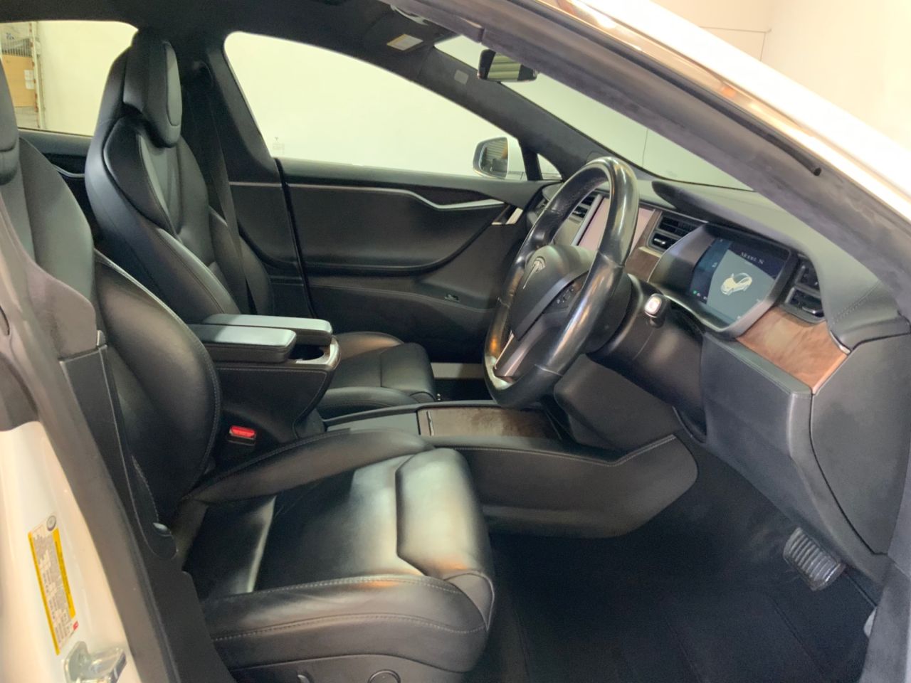 2019 TESLA MODEL S (Dual Motor) Long Range Hatchback 5dr Electric Auto 4WD (417 bhp) - vehicle photo 18 for sale on PureCar