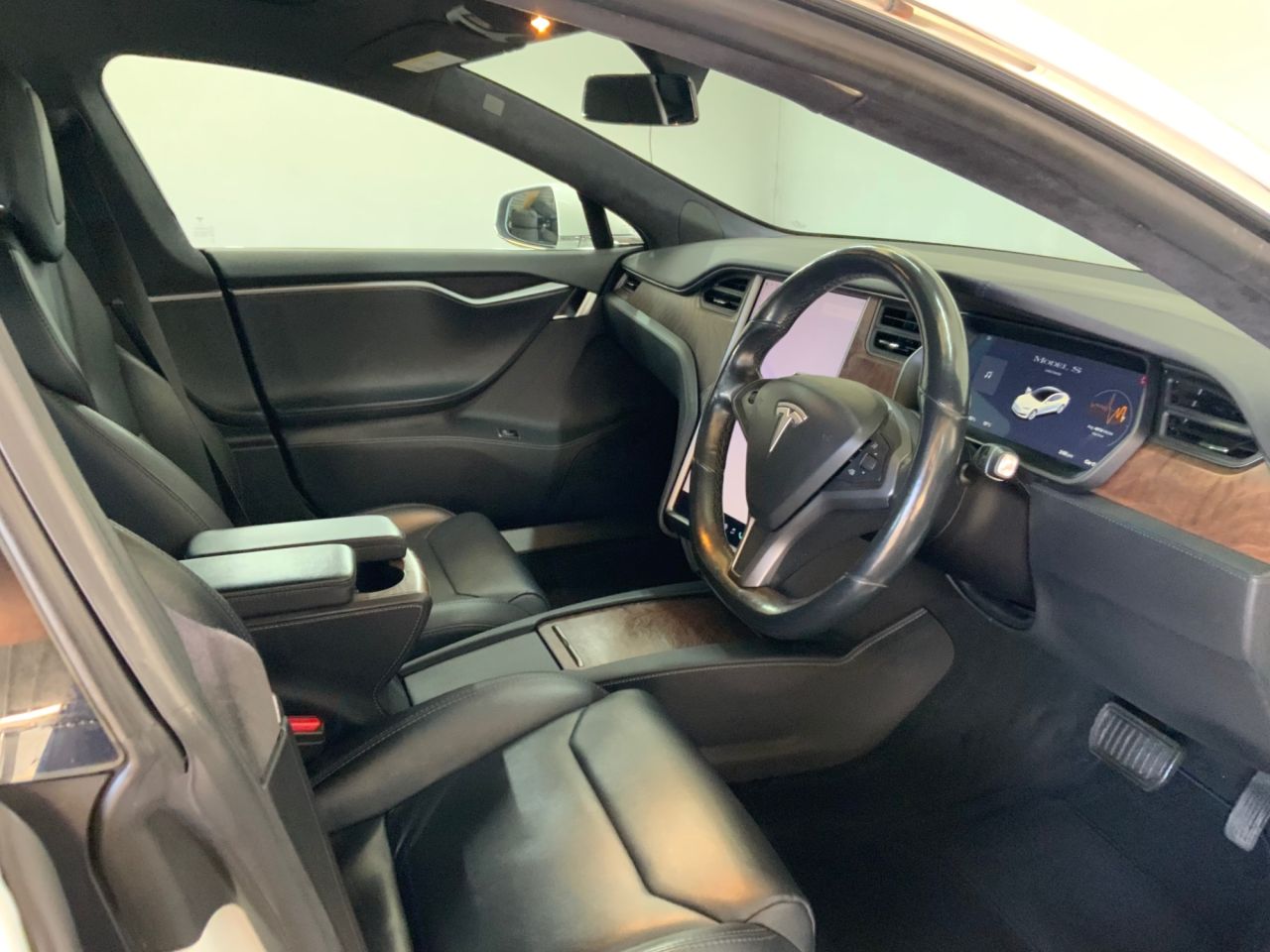 2019 TESLA MODEL S (Dual Motor) Long Range Hatchback 5dr Electric Auto 4WD (417 bhp) - vehicle photo 20 for sale on PureCar