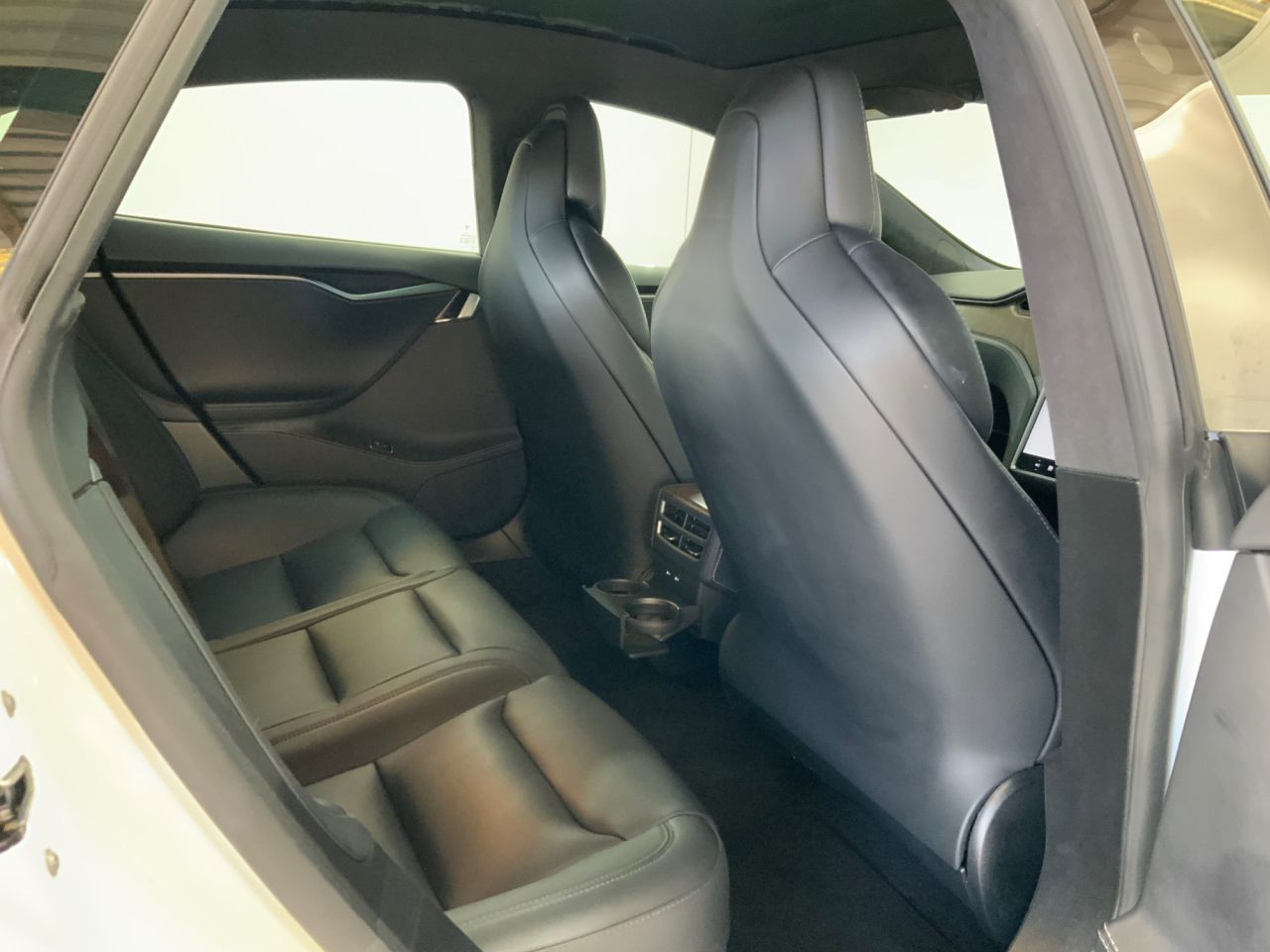 2019 TESLA MODEL S (Dual Motor) Long Range Hatchback 5dr Electric Auto 4WD (417 bhp) - vehicle photo 22 for sale on PureCar