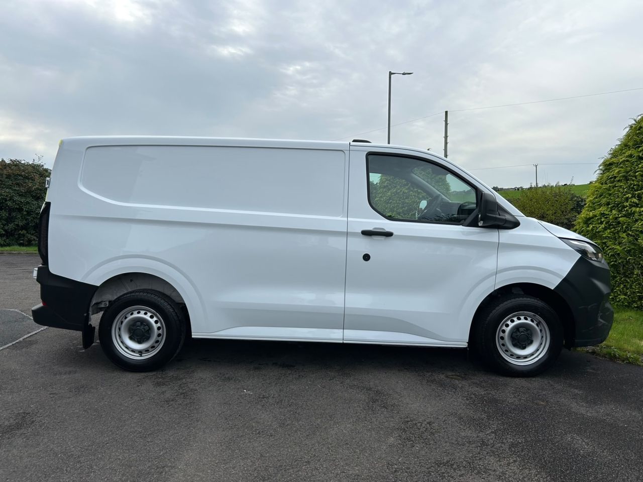 2025 FORD TRANSIT CUSTOM 2.0 280 EcoBlue Leader Panel Van 5dr Diesel Manual L1 H1 Euro 6 (s/s) (110 - vehicle photo 8 for sale on PureCar