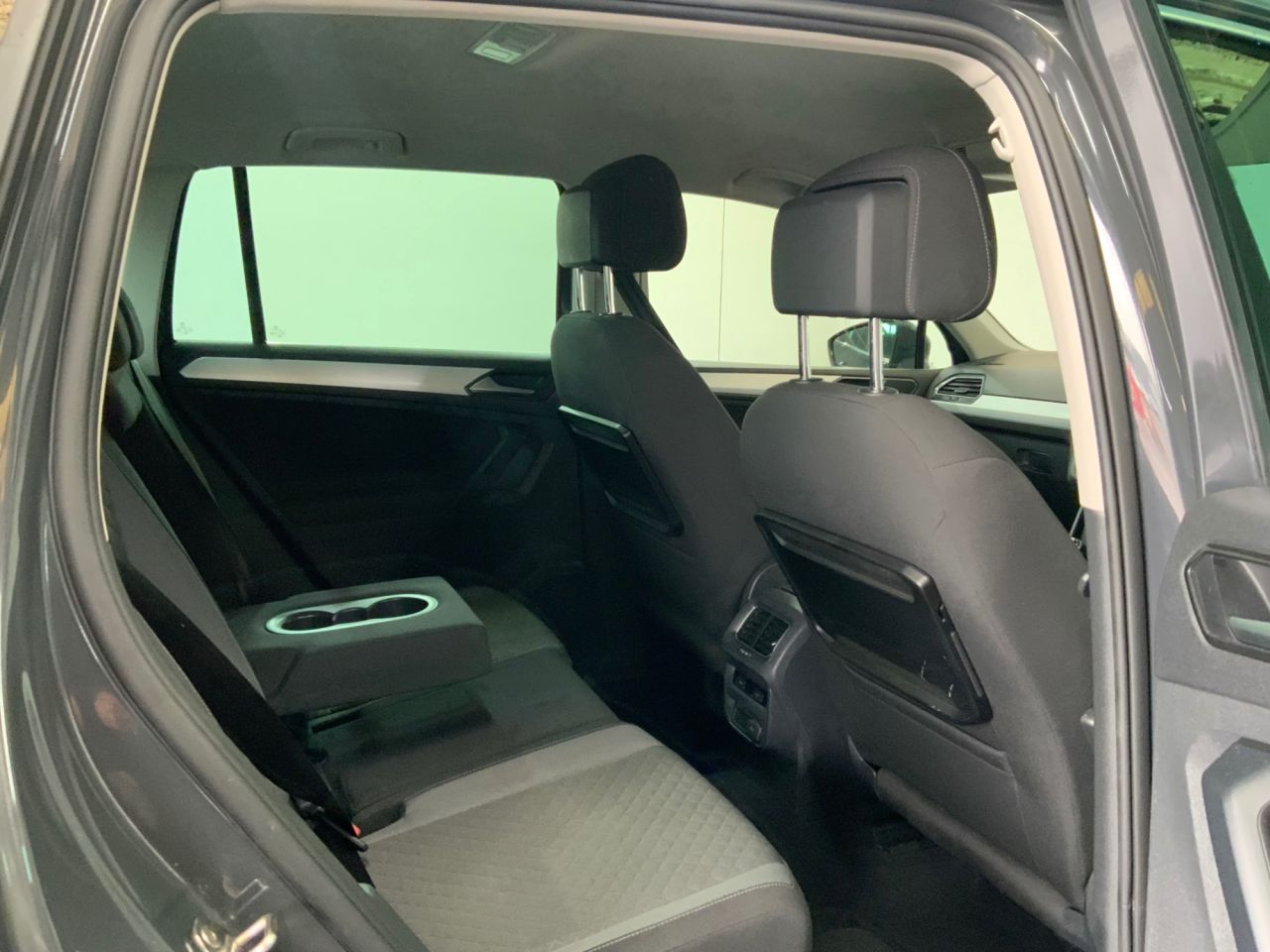 2017 VOLKSWAGEN TIGUAN 2.0 TDI BlueMotion Tech SE Navigation SUV 5dr Diesel Manual 4Motion Euro 6 - vehicle photo 22 for sale on PureCar