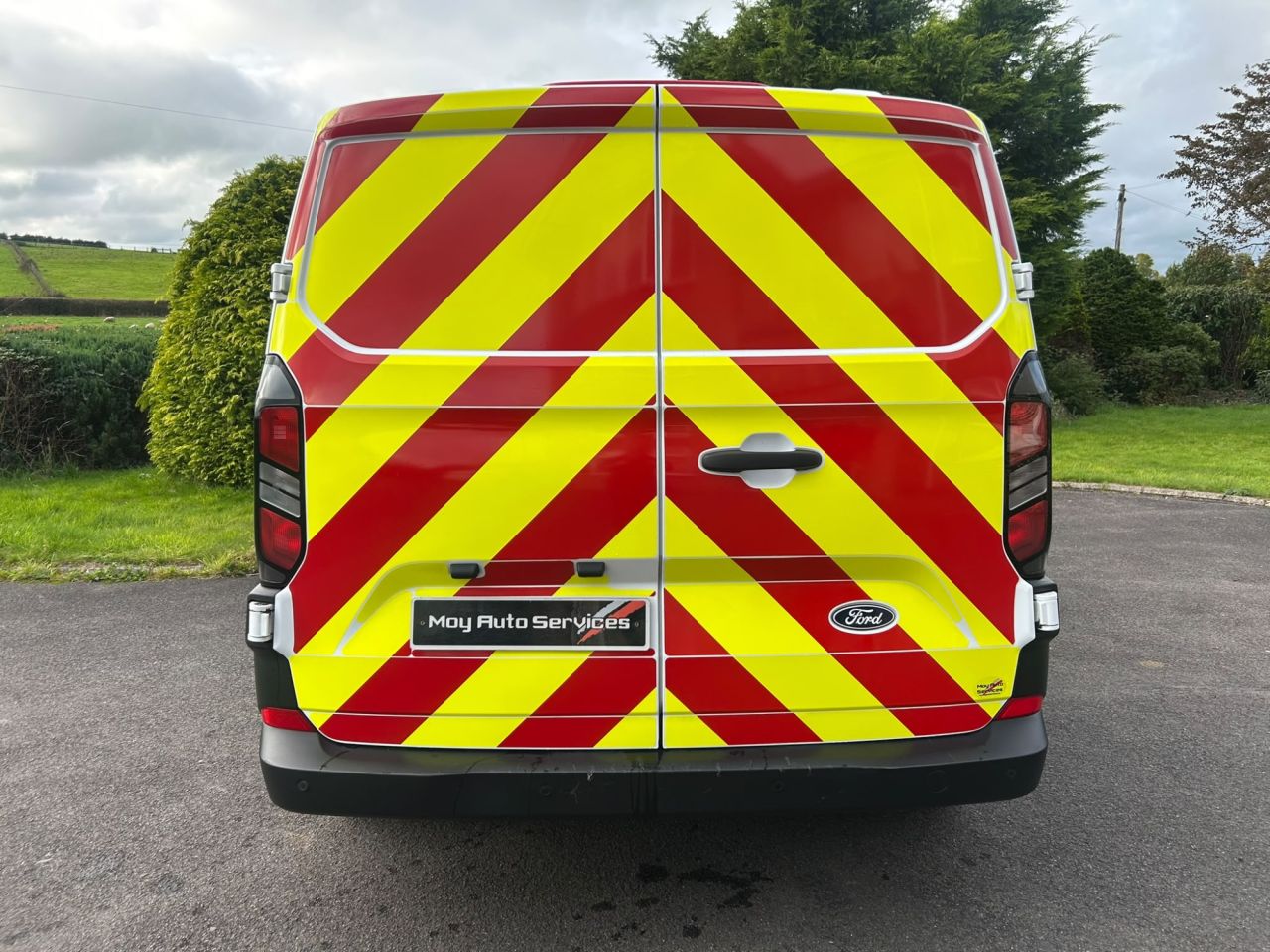 2025 FORD TRANSIT CUSTOM 2.0 280 EcoBlue Leader Panel Van 5dr Diesel Manual L1 H1 Euro 6 (s/s) (110 - vehicle photo 6 for sale on PureCar