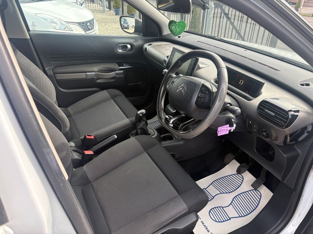 2017 Citroen C4 Cactus — image 10