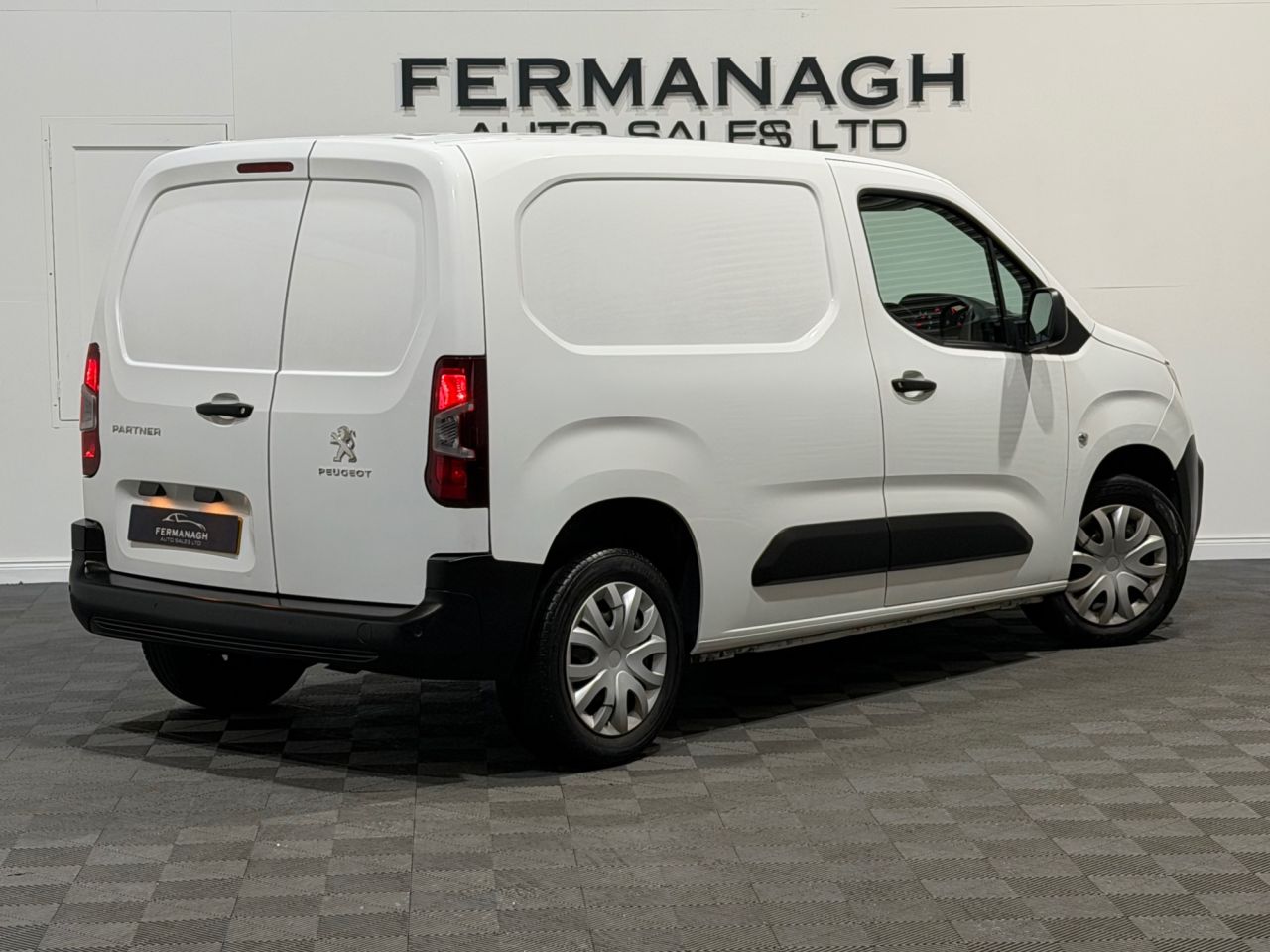 2020 PEUGEOT PARTNER 1.5 BlueHDi 1000 Professional Standard Panel Van 5dr Diesel Manual SWB Euro - vehicle photo 6 for sale on PureCar