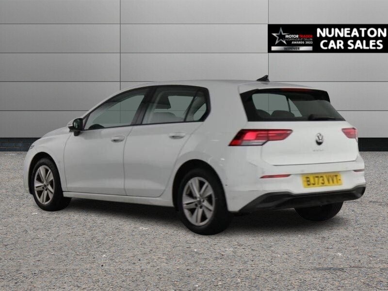 2023 Volkswagen Golf — image 3