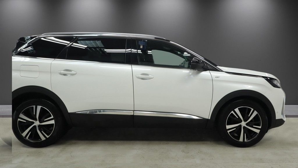 2024 Peugeot 5008 — image 5