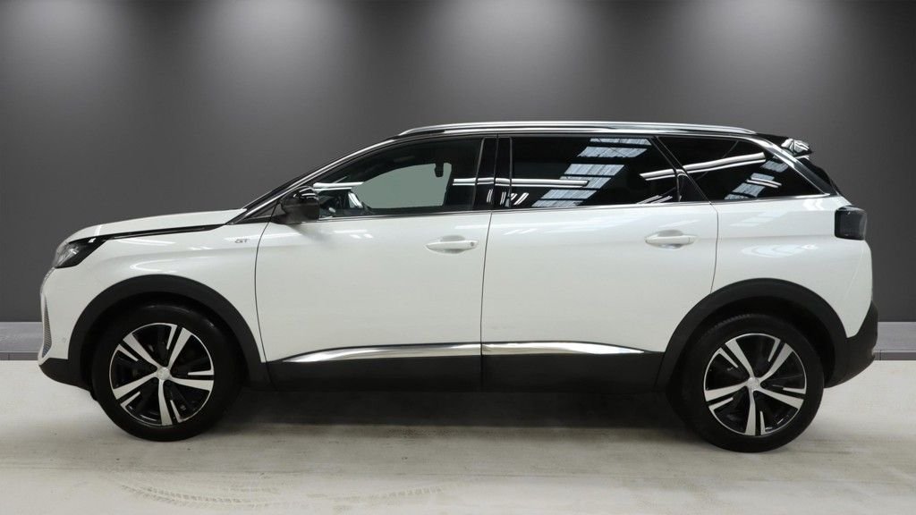 2024 Peugeot 5008 — image 6