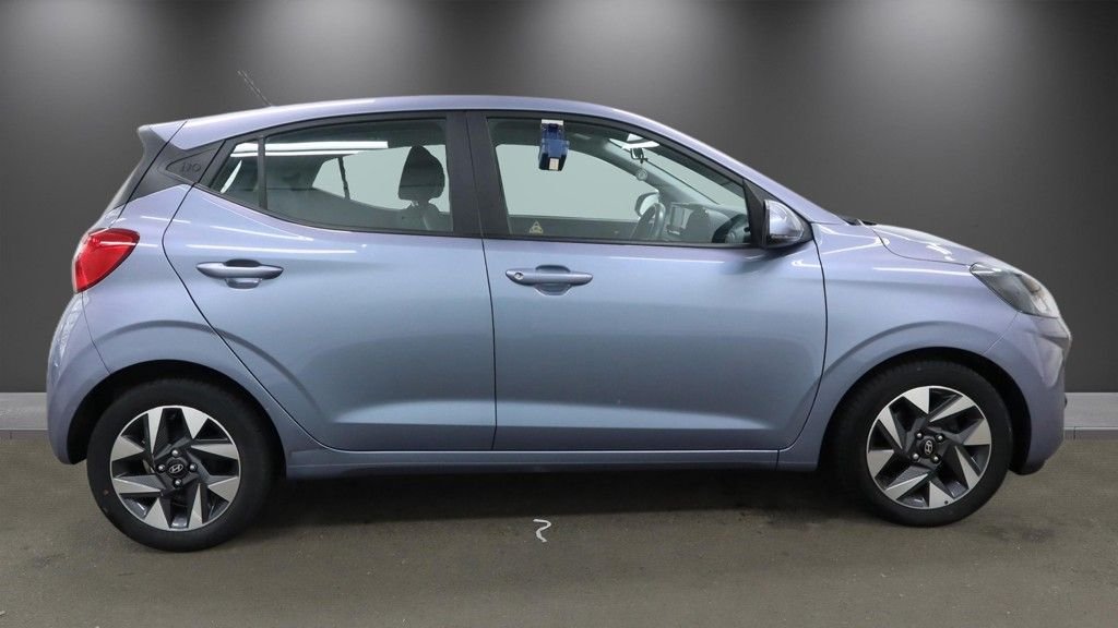 2024 Hyundai i10 — image 5