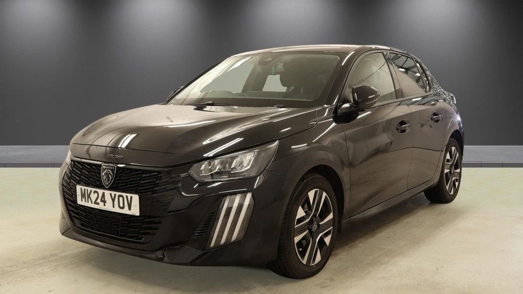2024 Peugeot 208 — image 2