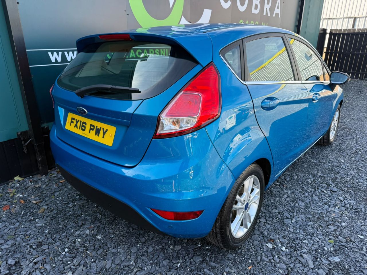 2016 FORD FIESTA 1.5 TDCi Zetec Hatchback 5dr Diesel Manual Euro 6 (75 ps) - vehicle photo 4 for sale on PureCar