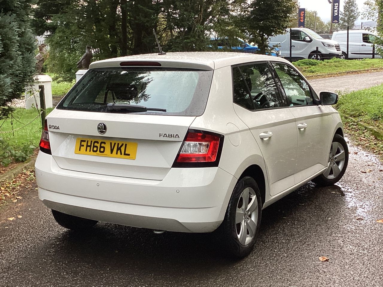 2017 SKODA FABIA 1.0 SE Hatchback 5dr Petrol Manual Euro 6 (s/s) (75 ps) - vehicle photo 2 for sale on PureCar