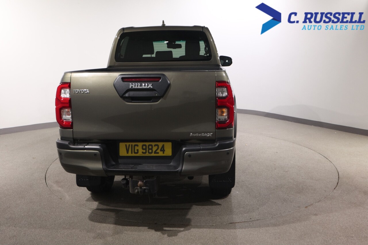 2022 TOYOTA HILUX 2.8 D-4D Invincible X Pickup Double Cab 4dr Diesel Auto 4WD Euro 6 (s/s) (2 - vehicle photo 12 for sale on PureCar