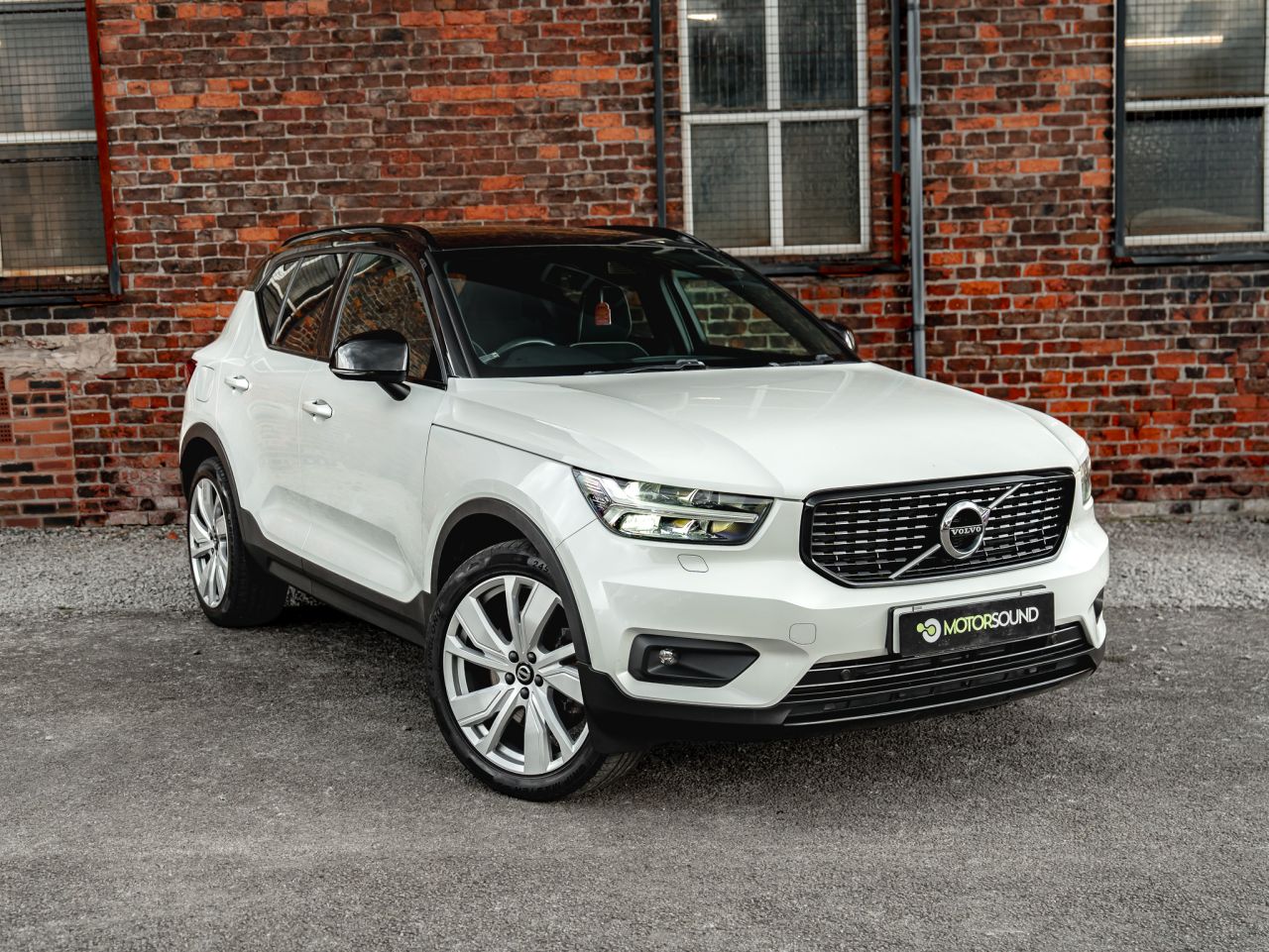 2021 Volvo XC40