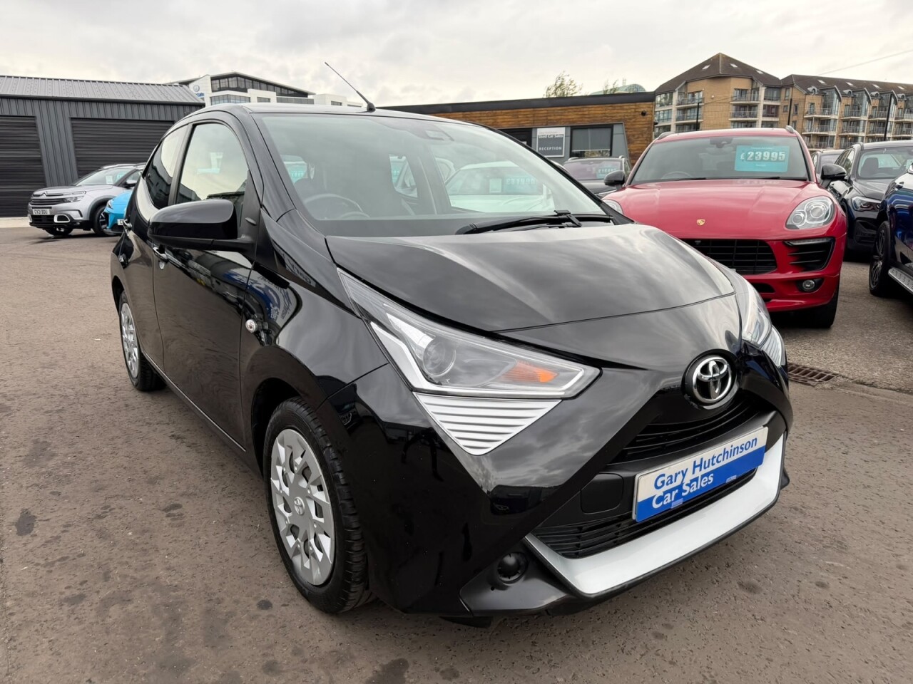 2021 TOYOTA AYGO 1.0 VVT-i x-play Hatchback 5dr Petrol Manual Euro 6 (s/s) (71 ps) ONLY 6407 - vehicle photo 9 for sale on PureCar