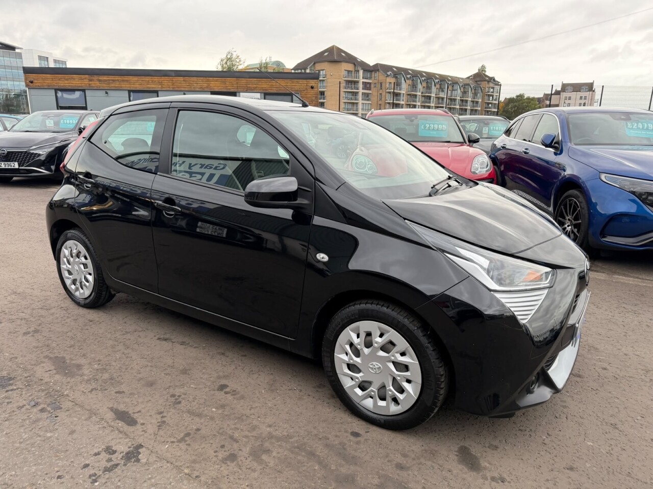 2021 TOYOTA AYGO 1.0 VVT-i x-play Hatchback 5dr Petrol Manual Euro 6 (s/s) (71 ps) ONLY 6407 - vehicle photo 2 for sale on PureCar