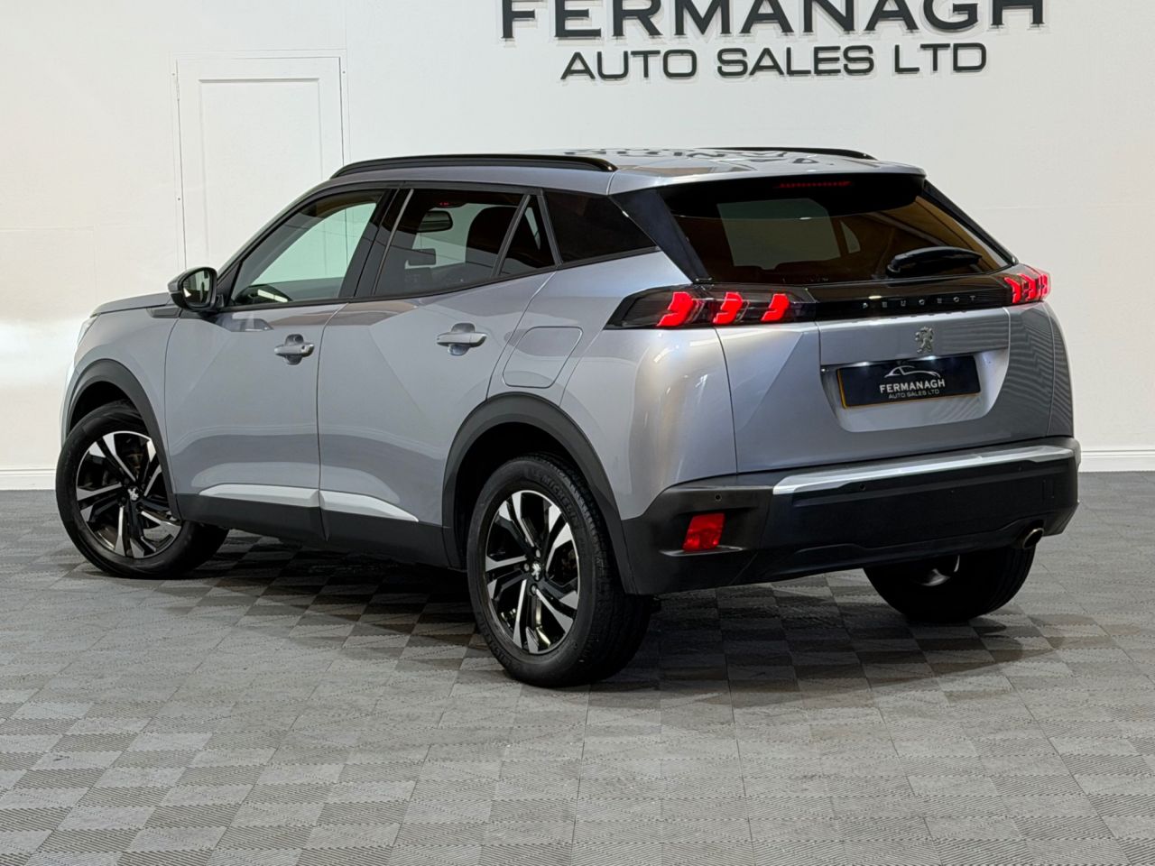 2021 PEUGEOT 1.5 BlueHDi Allure SUV 5dr Diesel Manual Euro 6 (s/s) (110 ps) - vehicle photo 3 for sale on PureCar