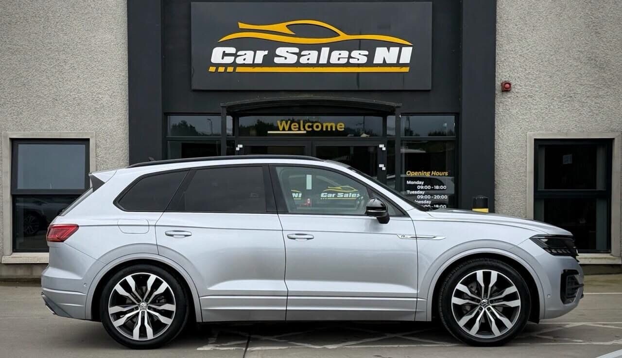 2021 VOLKSWAGEN TOUAREG 3.0 TDI V6 Black Edition SUV 5dr Diesel Tiptronic 4Motion Euro 6 (s/s) (286 - vehicle photo 3 for sale on PureCar