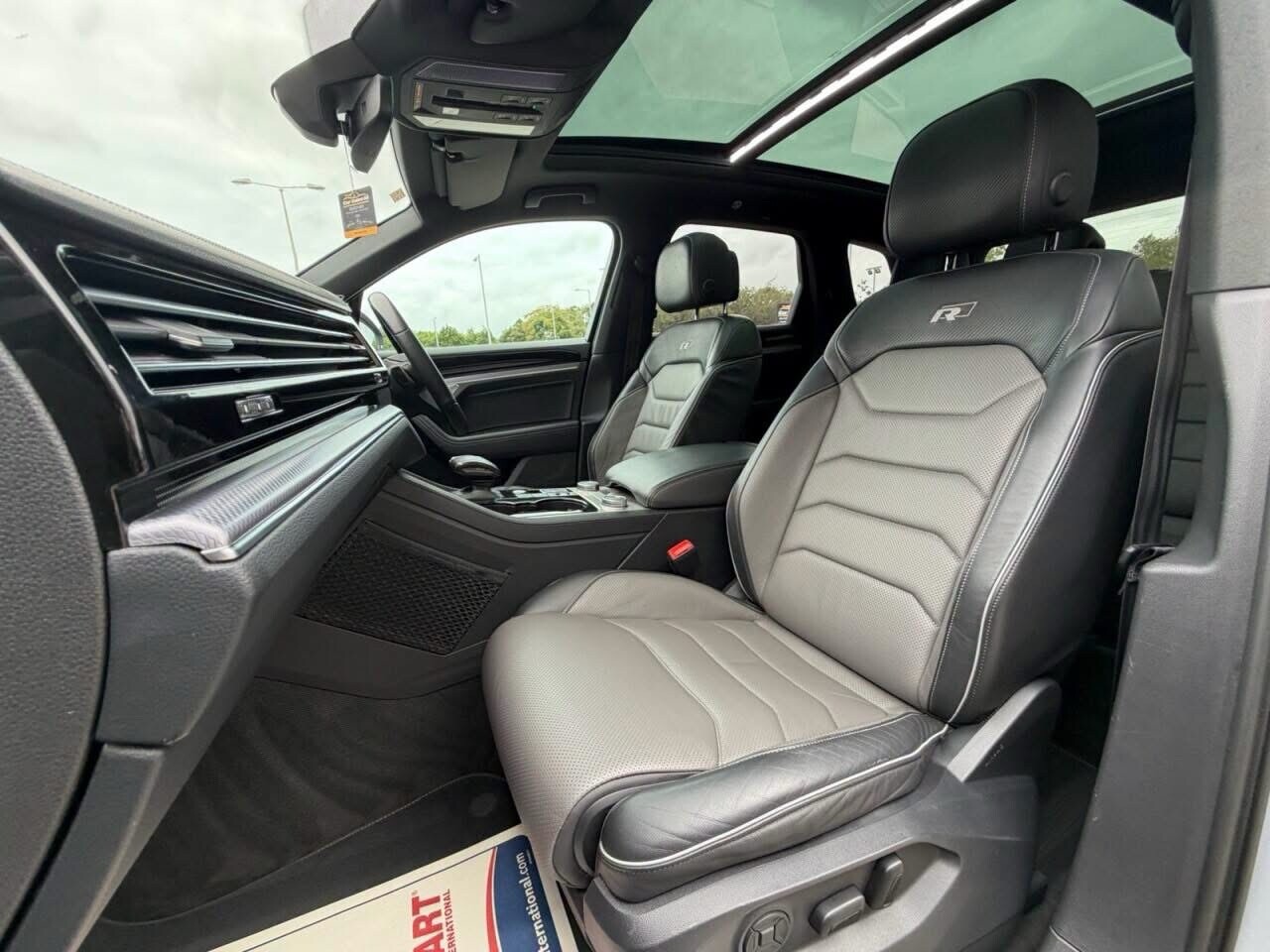 2021 VOLKSWAGEN TOUAREG 3.0 TDI V6 Black Edition SUV 5dr Diesel Tiptronic 4Motion Euro 6 (s/s) (286 - vehicle photo 10 for sale on PureCar