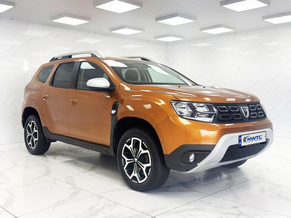 Orange 2019 Dacia Duster SUV/Crossover Front-wheel drive Manual