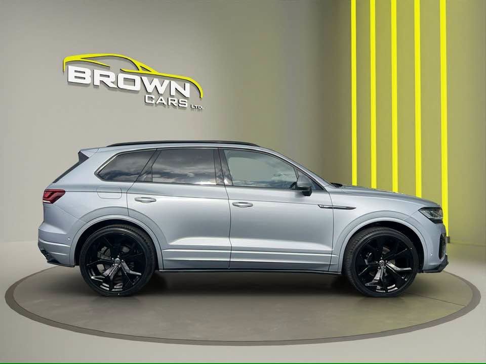2019 VOLKSWAGEN TOUAREG 3.0 TDI V6 R-Line SUV 5dr Diesel Tiptronic 4Motion Euro 6 (s/s) (286 ps) - vehicle photo 3 for sale on PureCar