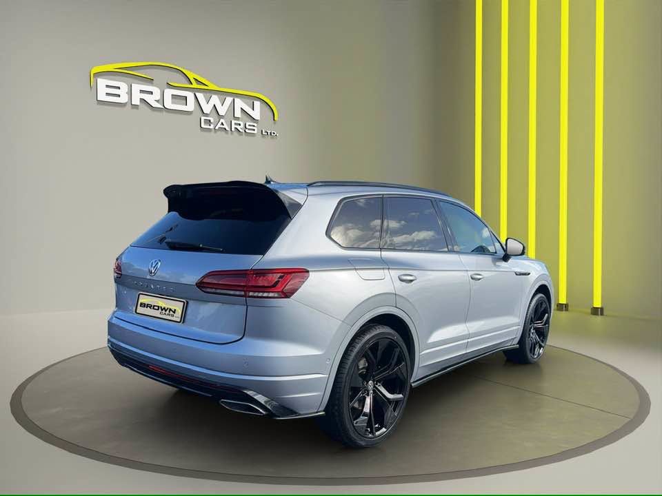 2019 VOLKSWAGEN TOUAREG 3.0 TDI V6 R-Line SUV 5dr Diesel Tiptronic 4Motion Euro 6 (s/s) (286 ps) - vehicle photo 8 for sale on PureCar