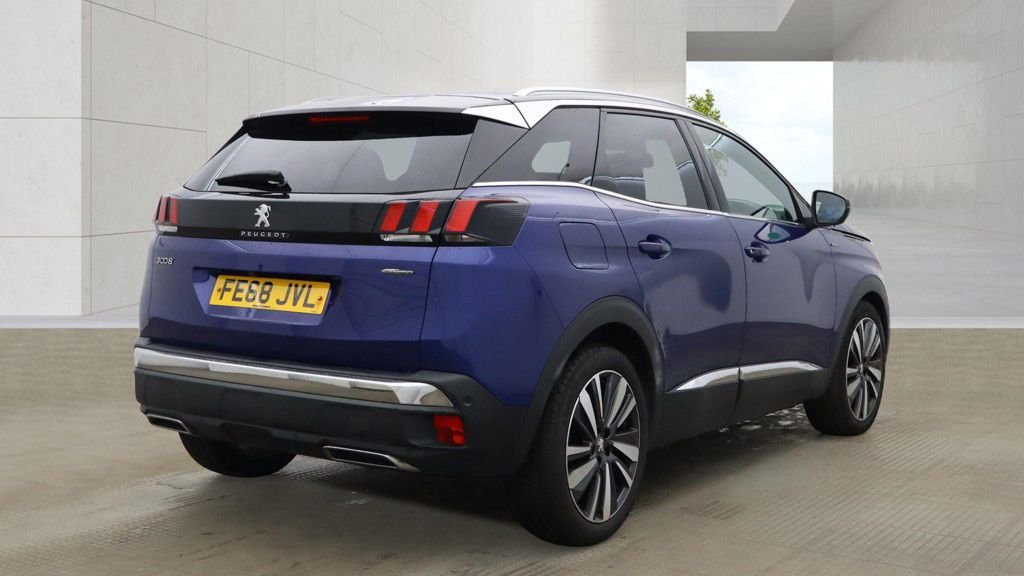 2018 Peugeot 3008 — image 5