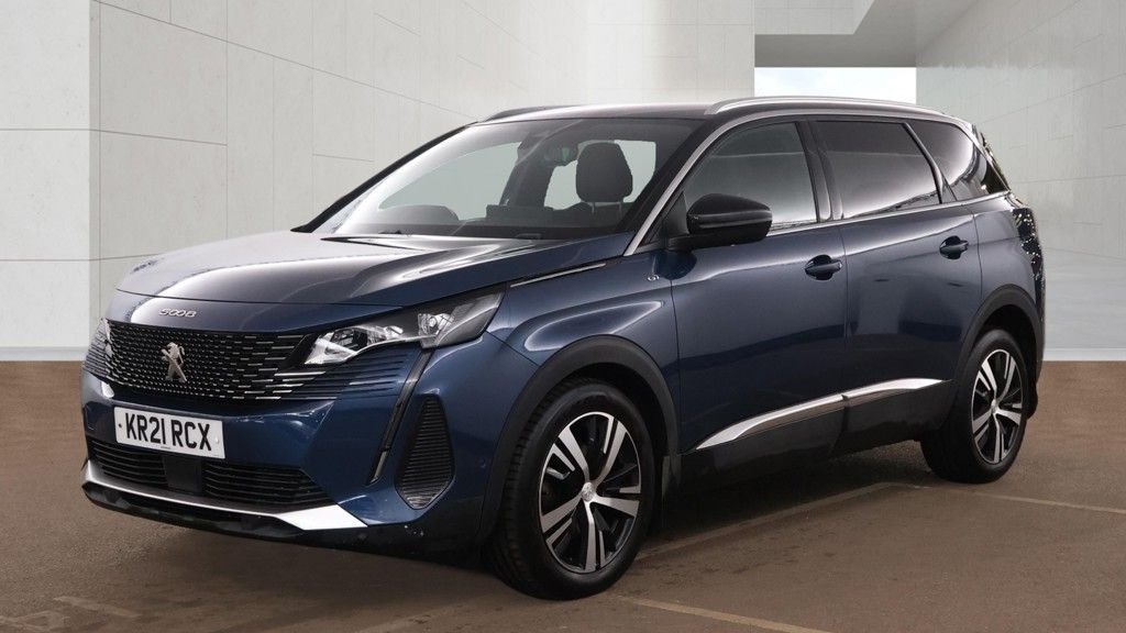 2021 Peugeot 5008 — image 2