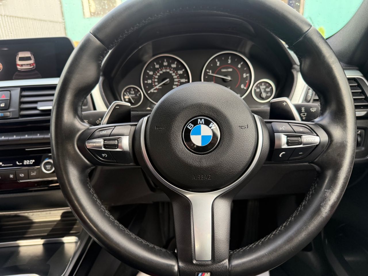 2016 BMW 3 SERIES 2.0 320d M Sport Saloon 4dr Diesel Auto Euro 6 (s/s) (190 ps) - vehicle photo 27 for sale on PureCar