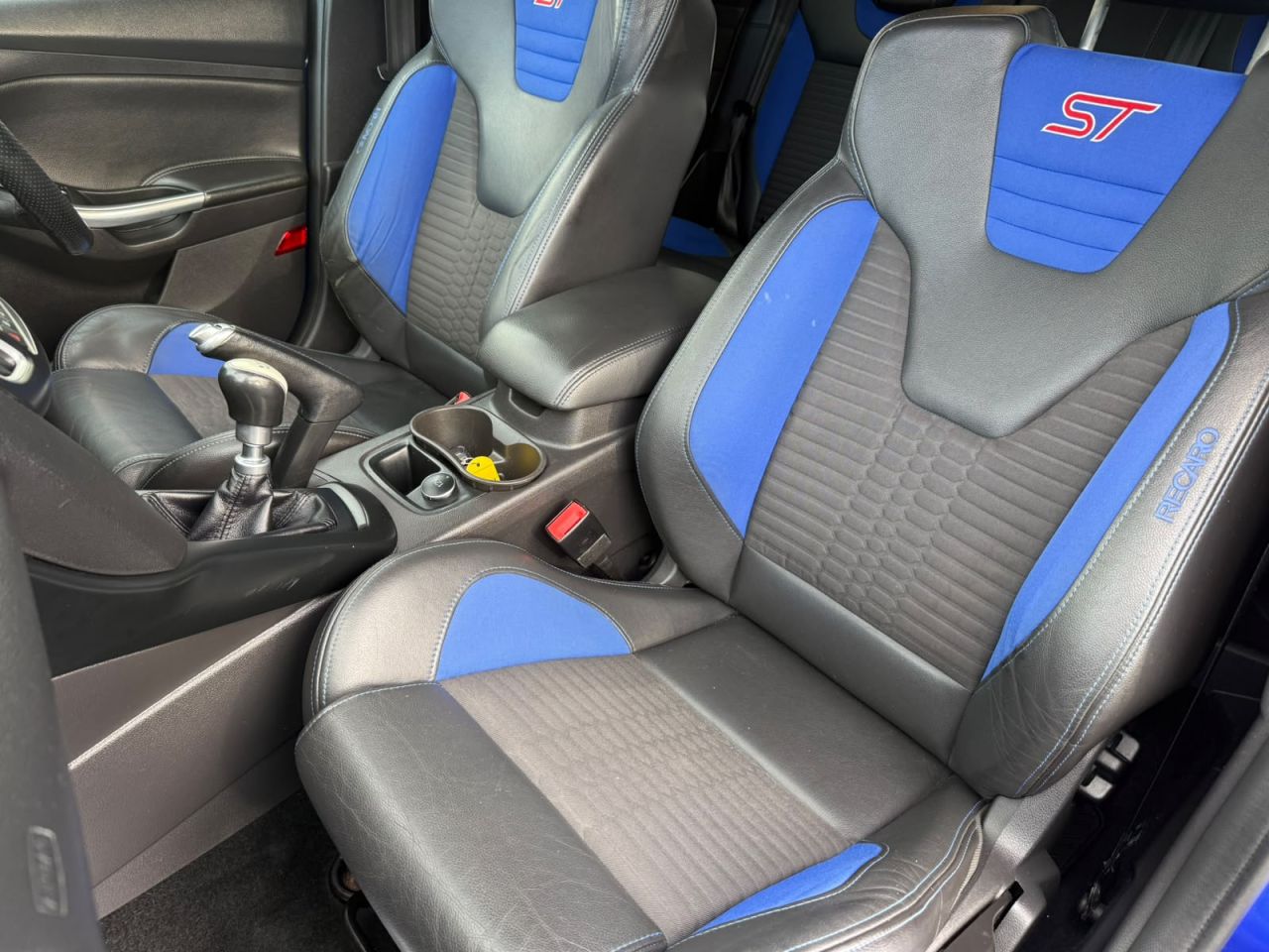 2014 FORD FOCUS 2.0T EcoBoost ST-2 Hatchback 5dr Petrol Manual Euro 5 (s/s) (250 ps) - vehicle photo 17 for sale on PureCar